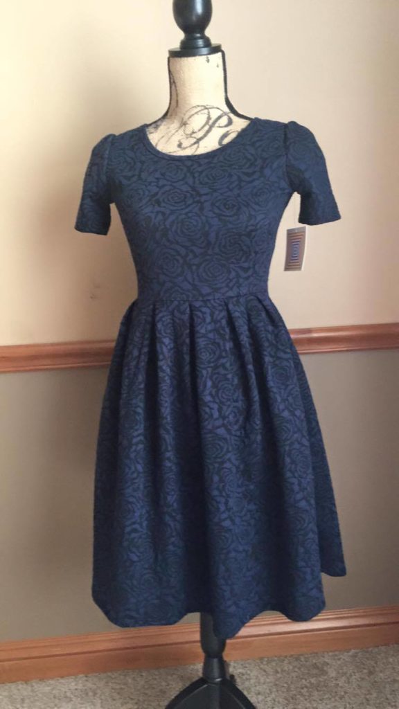 NEW LuLaRoe Amelia Dress HTF 🦄🌹Pleated Pockets Blue Denim Iris Small 6/8  4/6